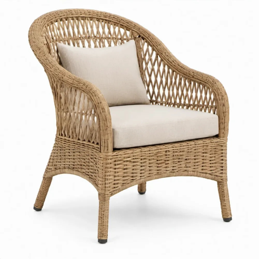 Rotan fauteuil met armleuningen en crèmekleurige kussens, naturel beige, 70 x 75 x 95 cm
